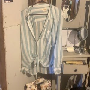 American eagle oversized fit beach shirt